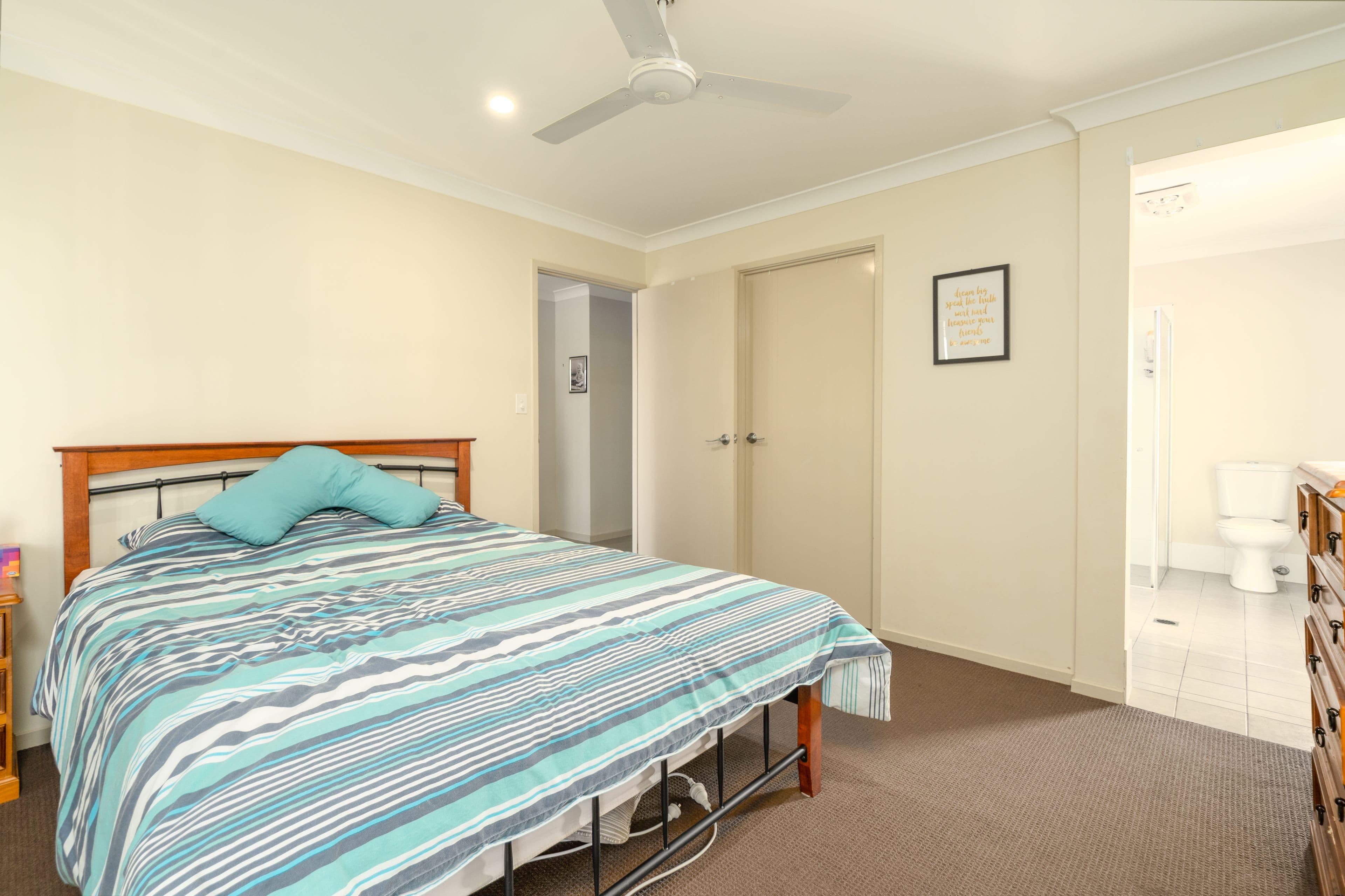 47 Oxford Street, North Booval QLD 4304, North Booval - Thumbnail 8