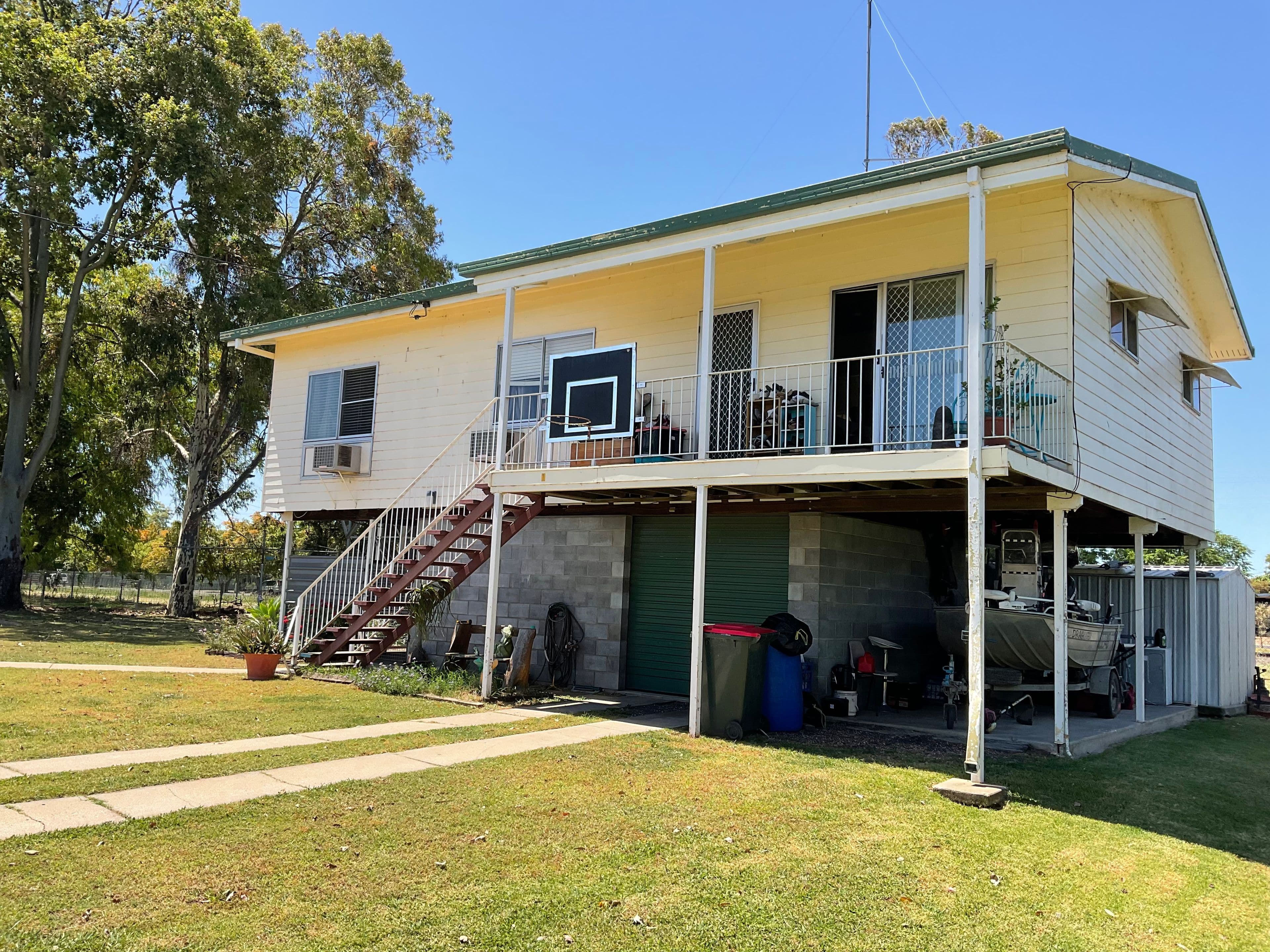 1 Piddington Street, Goondiwindi QLD 4390, Goondiwindi - Thumbnail 7