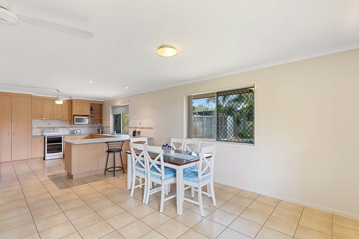 51 Carls Road, Dundowran QLD 4655, Dundowran - Thumbnail 5