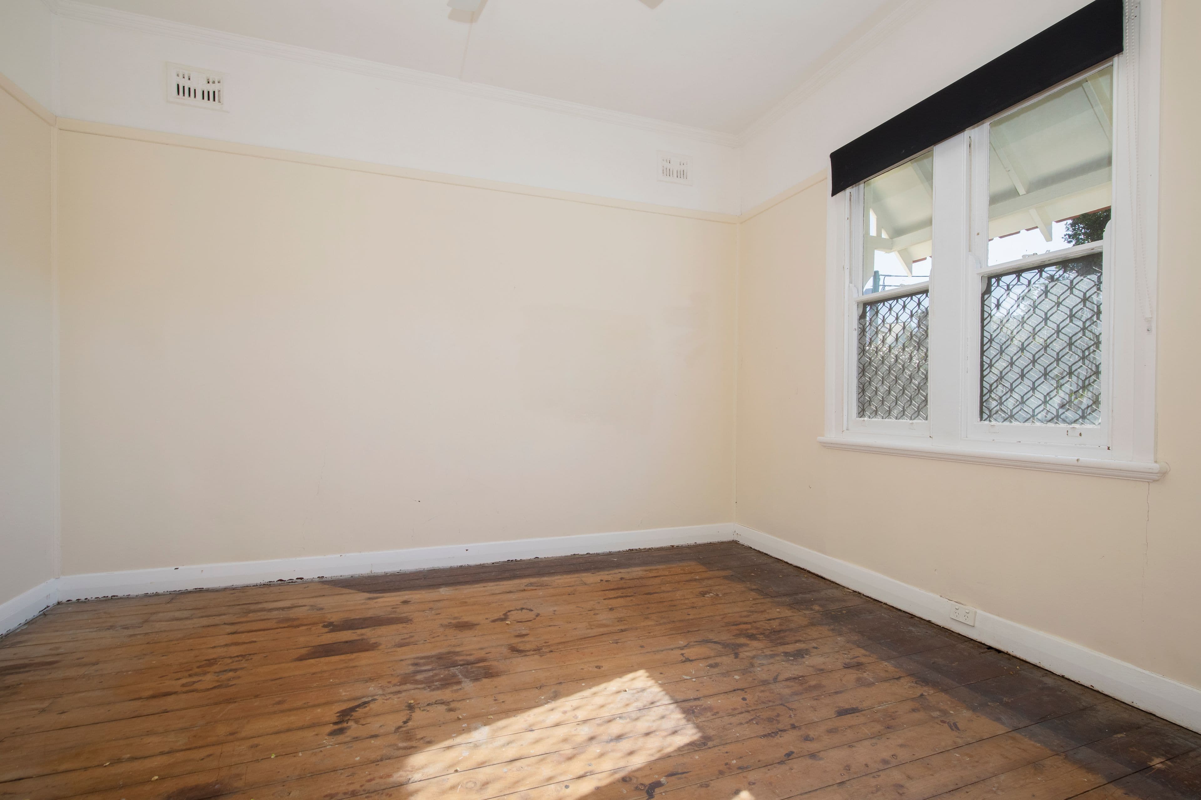 12 Burke Street, New Lambton NSW 2305, New Lambton - Thumbnail 2