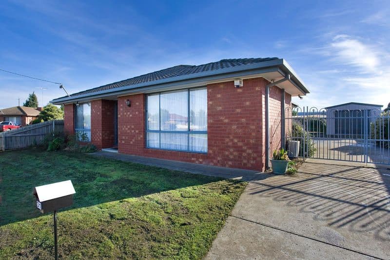 31 Govett Crescent, ST ALBANS PARK VIC 3219, St Albans Park - Thumbnail 2