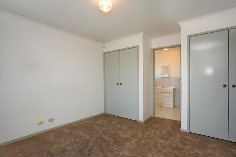 31 Govett Crescent, ST ALBANS PARK VIC 3219, St Albans Park - Thumbnail 7