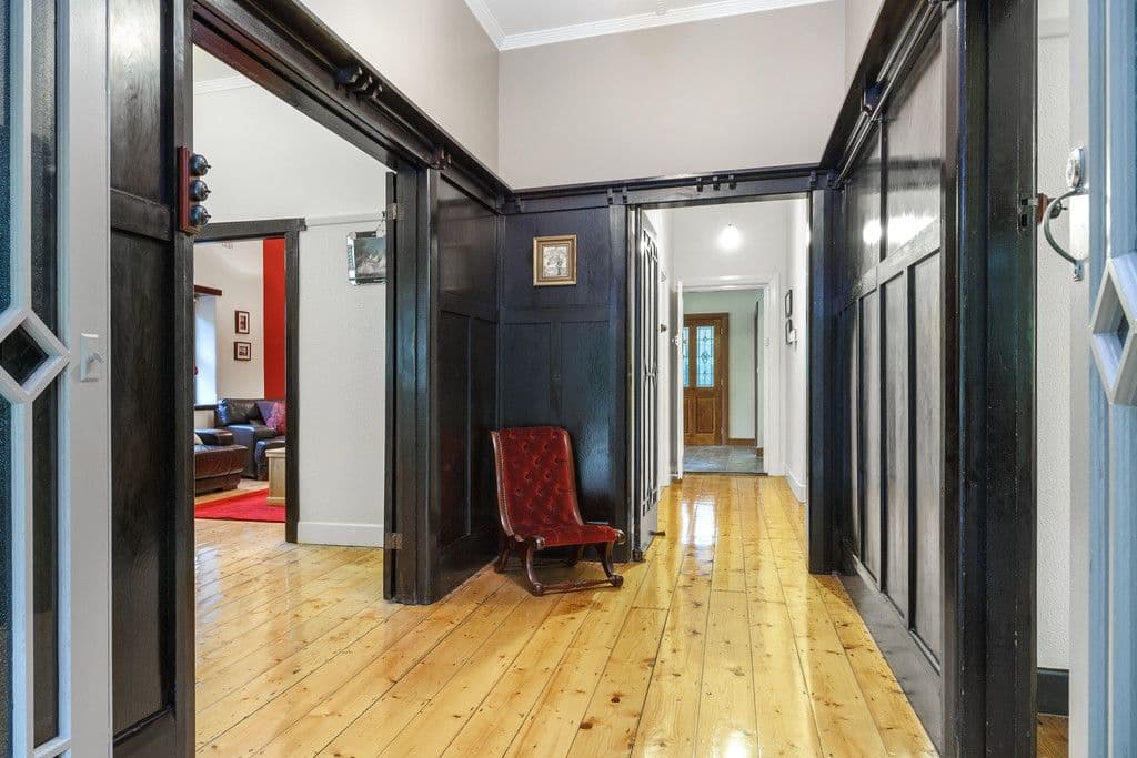 24 Railway Parade, MURRUMBEENA VIC 3163, Murrumbeena - Thumbnail 2