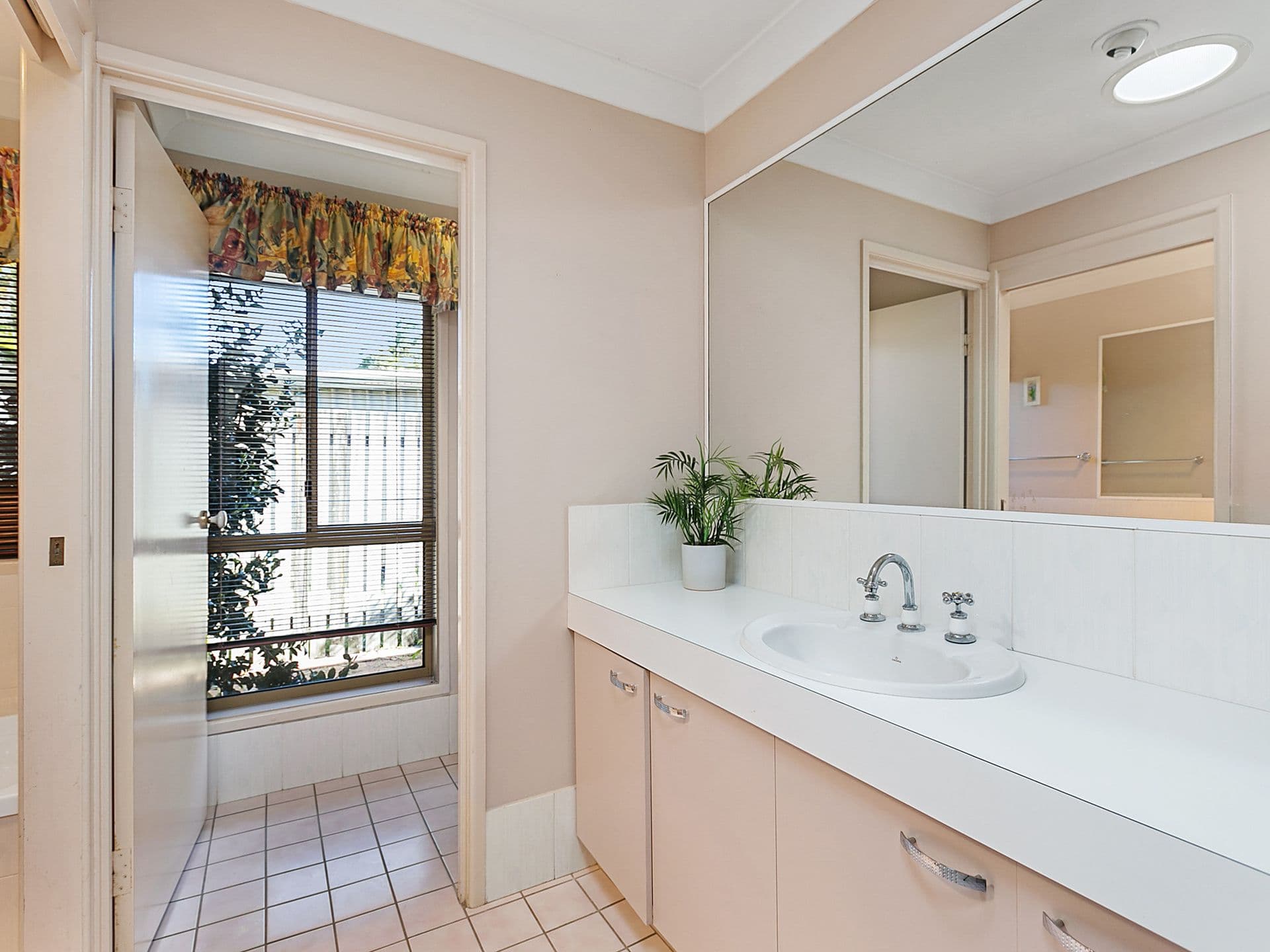 12 MacKay Court, Alexandra Hills QLD 4161, Alexandra Hills - Thumbnail 3