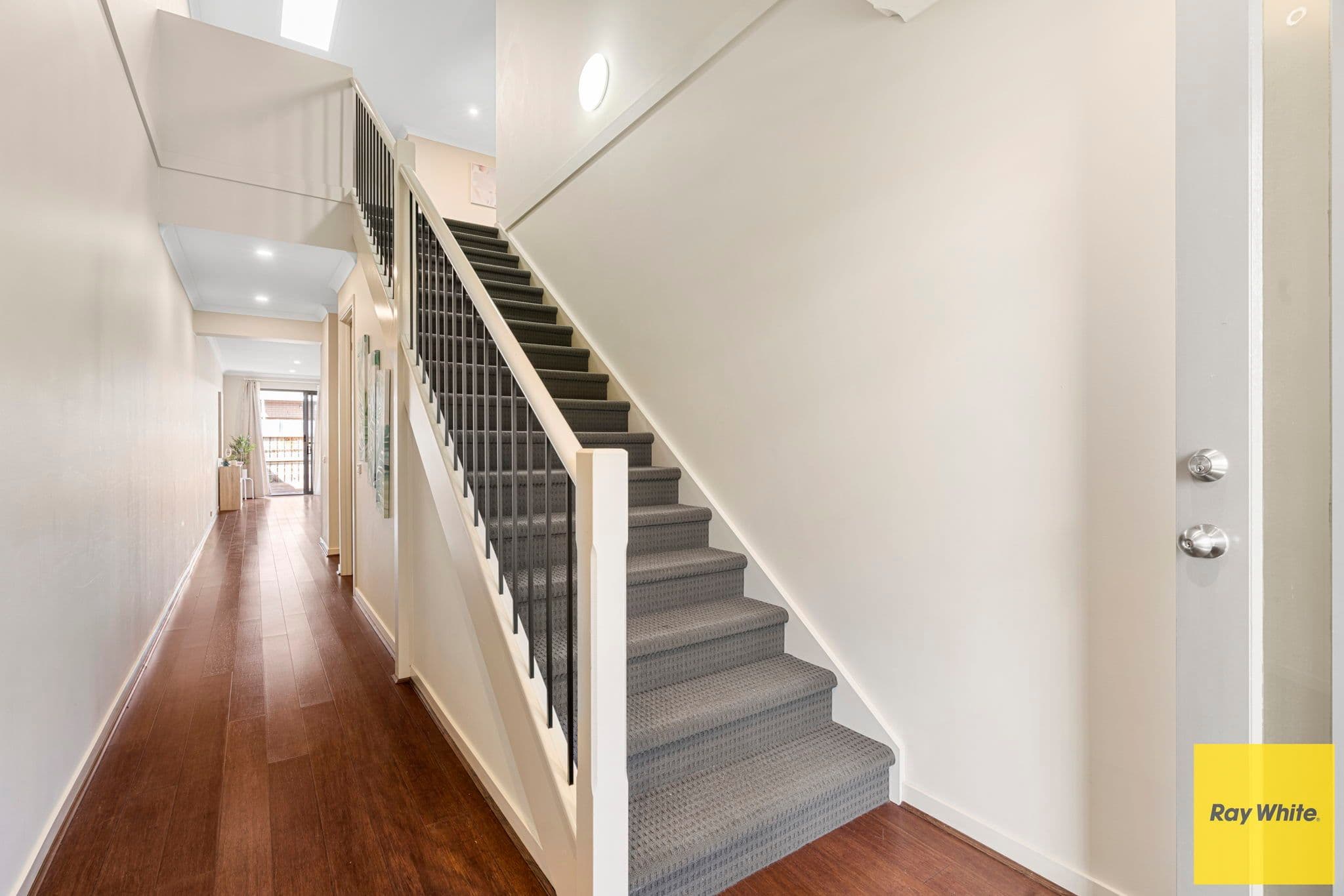 8 Crombie Lane, Point Cook VIC 3030, Point Cook - Thumbnail 2