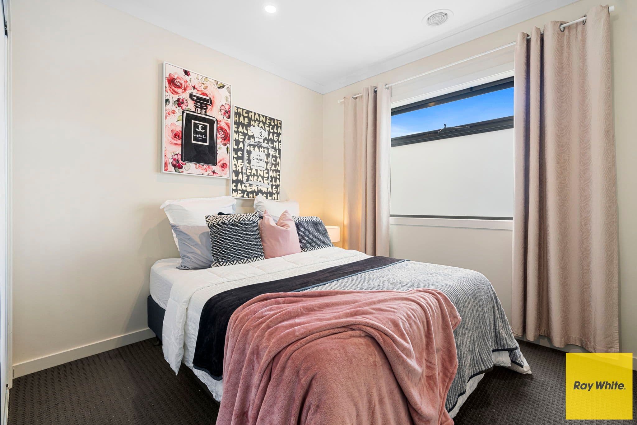 8 Crombie Lane, Point Cook VIC 3030, Point Cook - Thumbnail 6