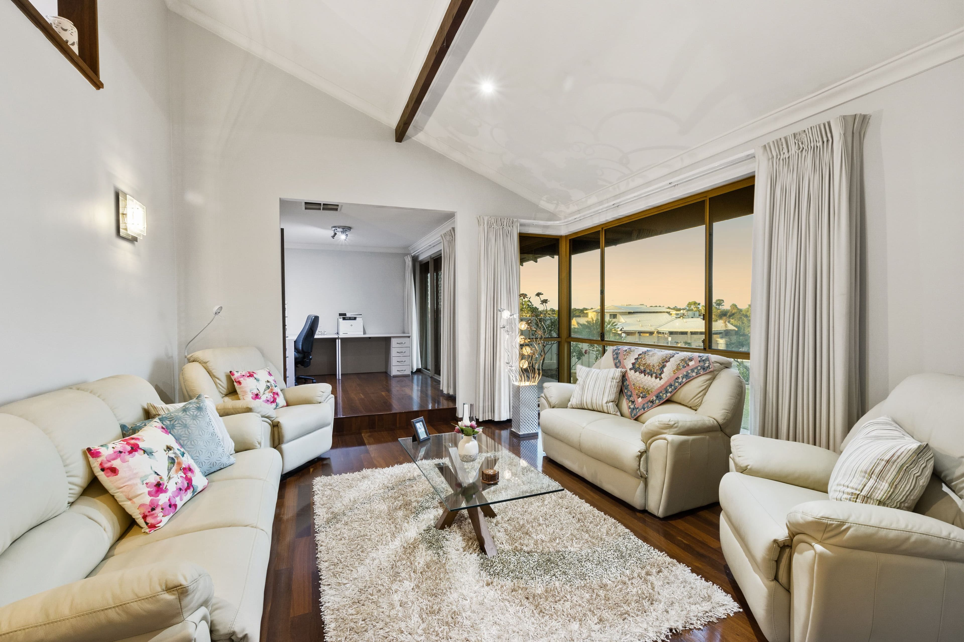 39 Viewcrest Way, Sorrento WA 6020, Sorrento - Thumbnail 4