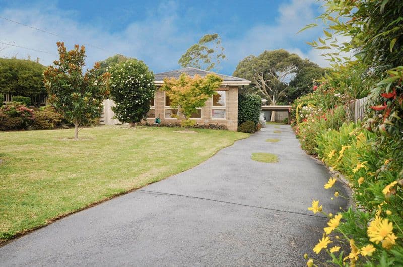 8  Snow Court, THE BASIN VIC 3154, The Basin - Image 1