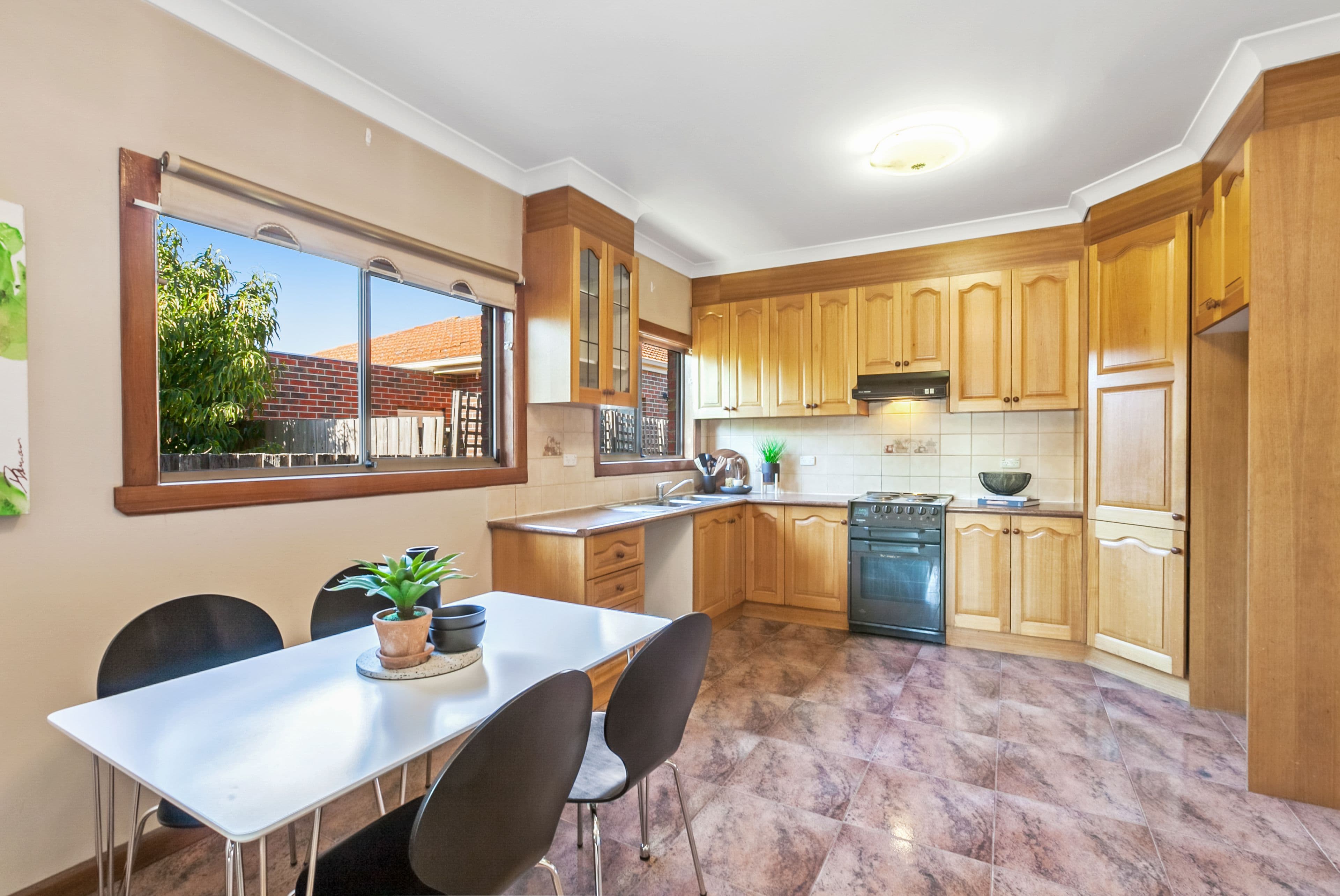 18 Mendip Road, Reservoir VIC 3073, Reservoir - Thumbnail 5