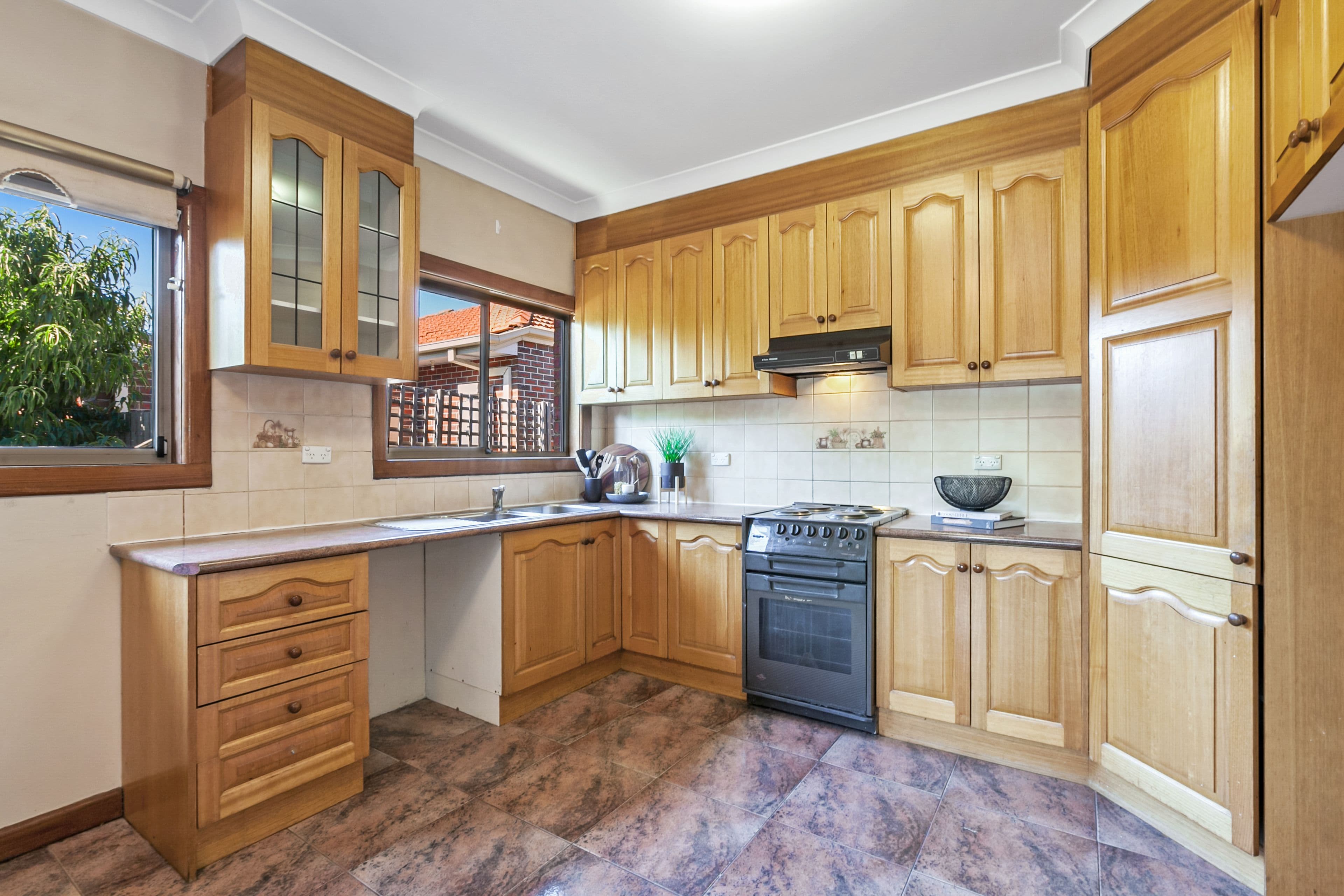 18 Mendip Road, Reservoir VIC 3073, Reservoir - Thumbnail 6