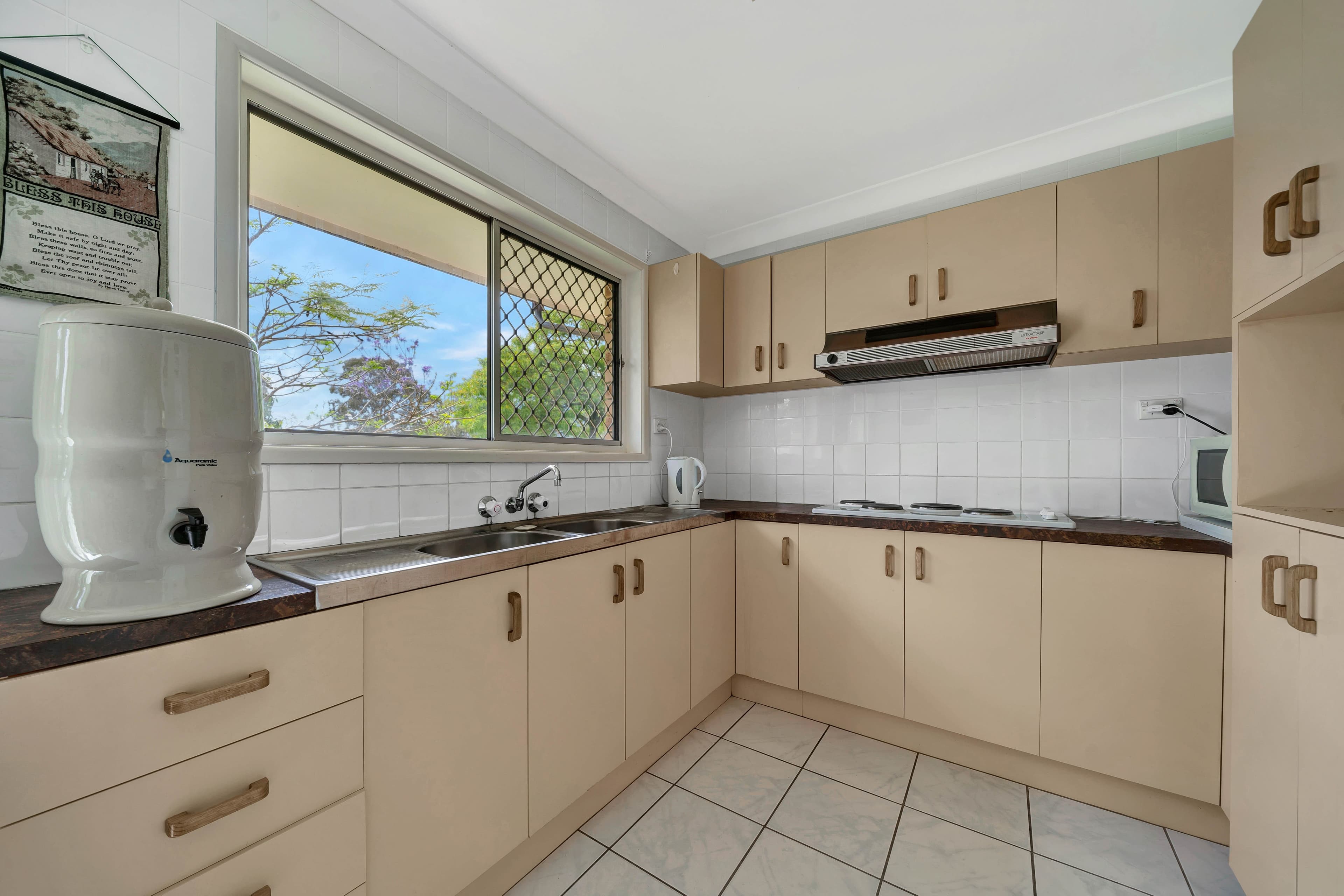35 Louis Street, Beenleigh QLD 4207, Beenleigh - Thumbnail 4