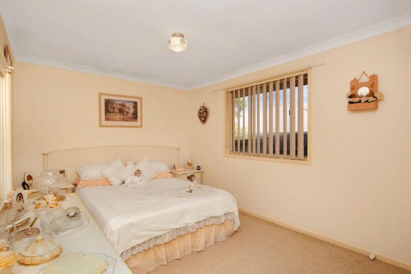 257 Cresthaven Avenue, BATEAU BAY NSW 2261, Bateau Bay - Thumbnail 4