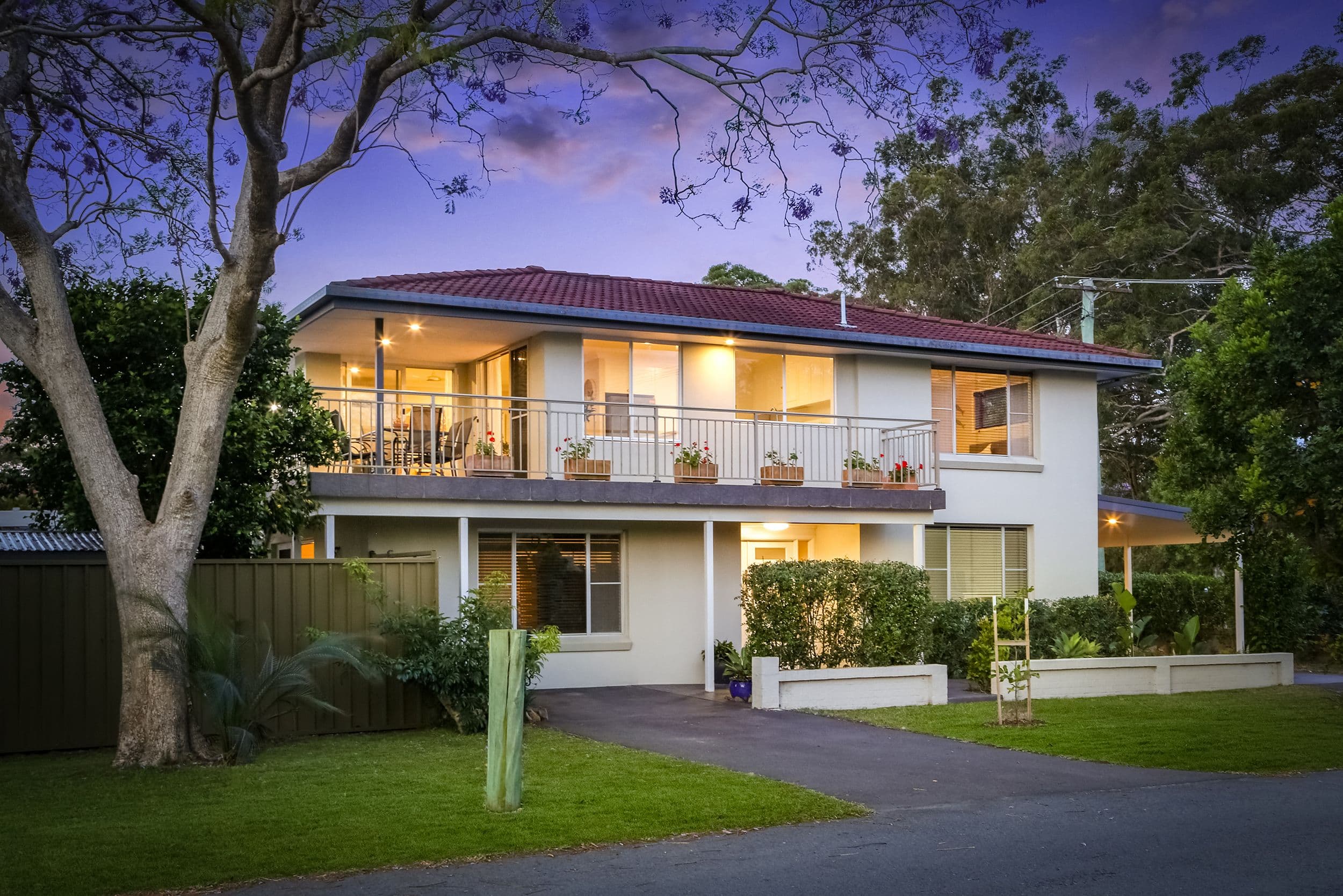21 Commonwealth Avenue, Blackwall - Image 1