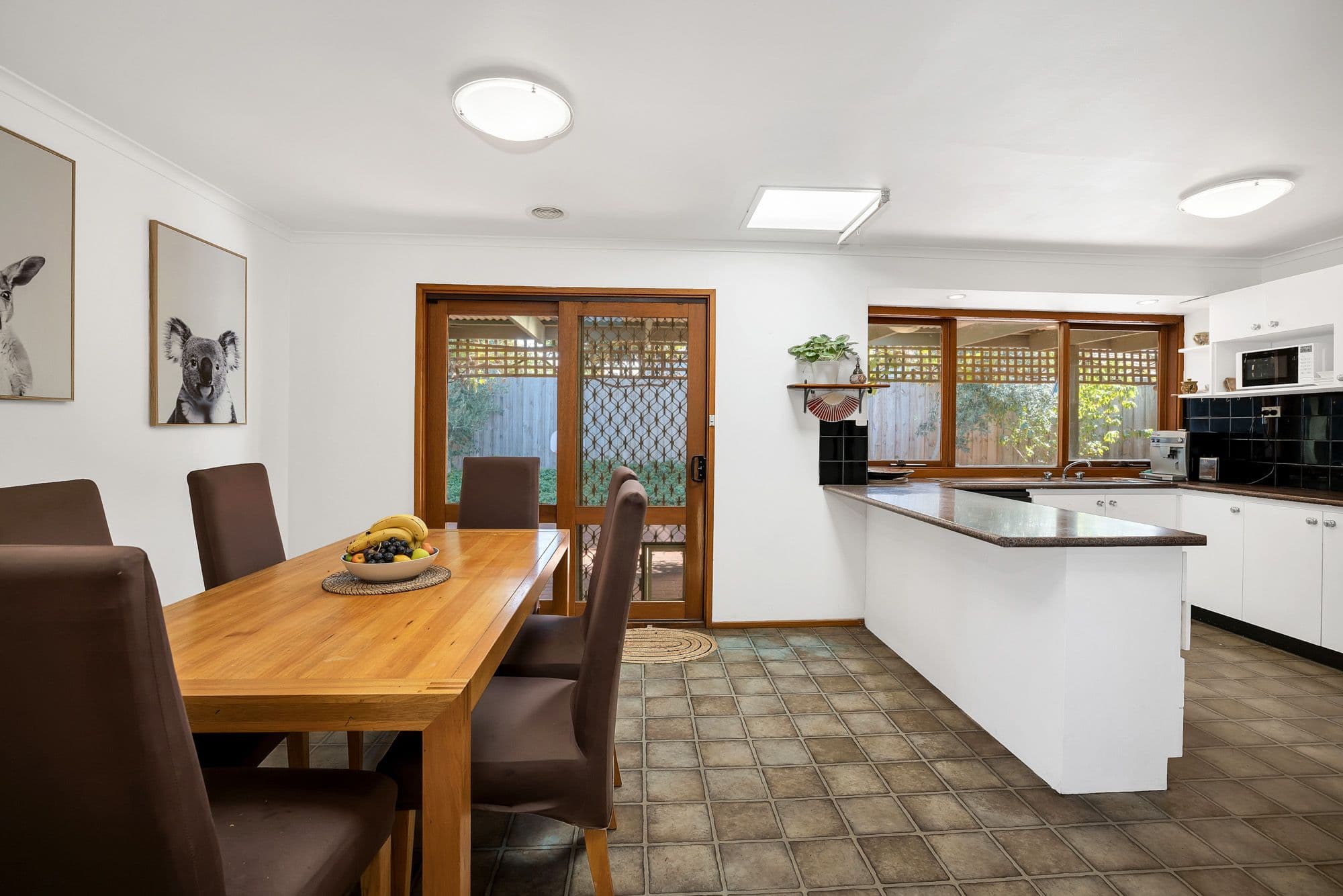 1 Whitehall Crescent, Werribee VIC 3030, Werribee - Thumbnail 4