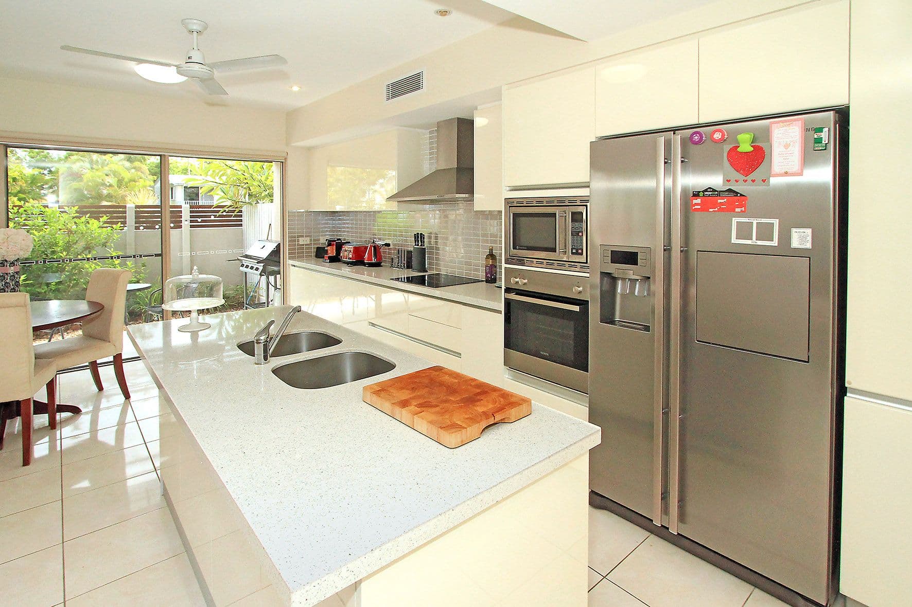 Unit 3, 24 Melbourne Street, YEPPOON QLD 4703, Yeppoon - Thumbnail 3