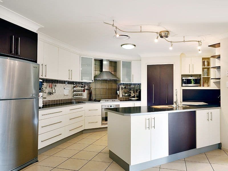 17 De Marce Court, SPRINGFIELD LAKES QLD 4300, Springfield Lakes - Thumbnail 2