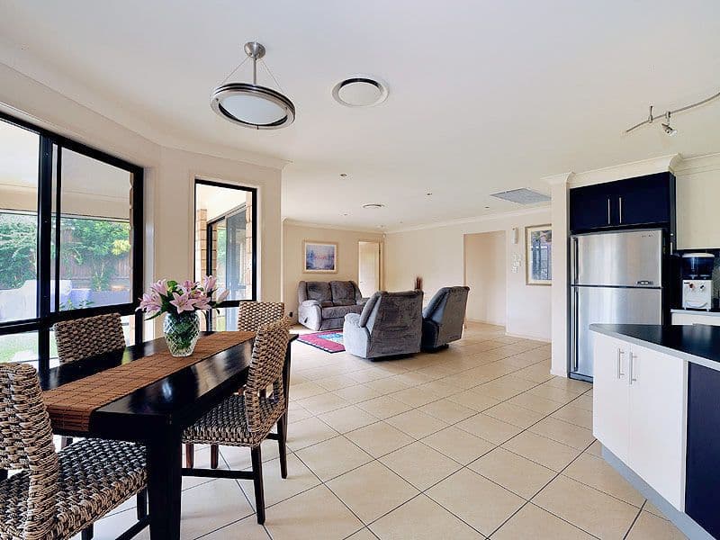 17 De Marce Court, SPRINGFIELD LAKES QLD 4300, Springfield Lakes - Thumbnail 3