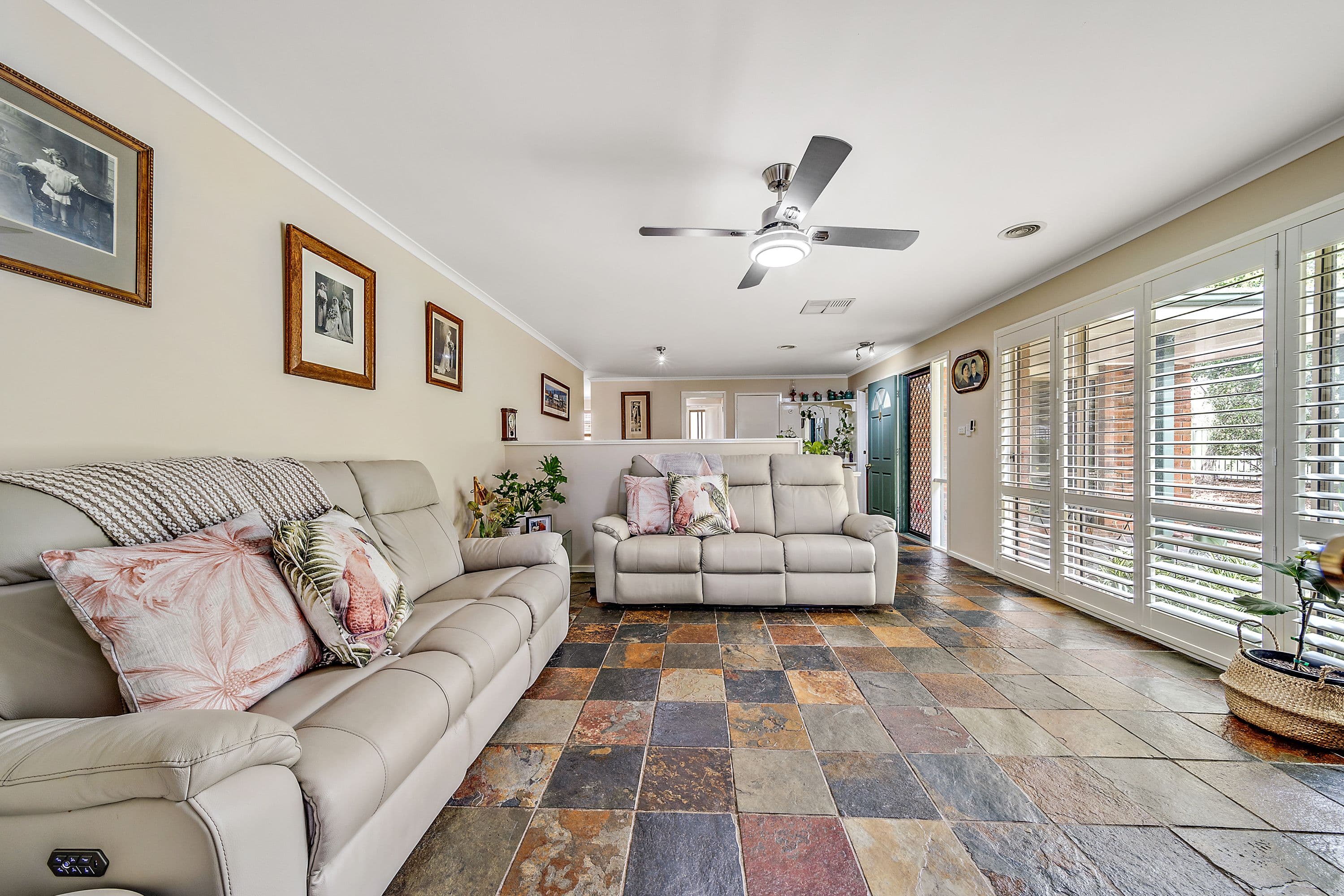 9 Beaumaris Street, Conder ACT 2906, Conder - Thumbnail 3
