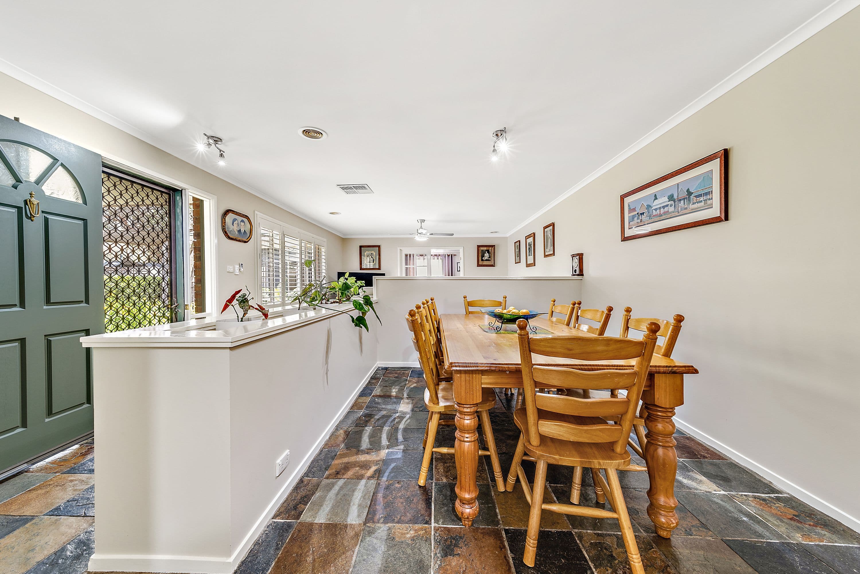 9 Beaumaris Street, Conder ACT 2906, Conder - Thumbnail 4