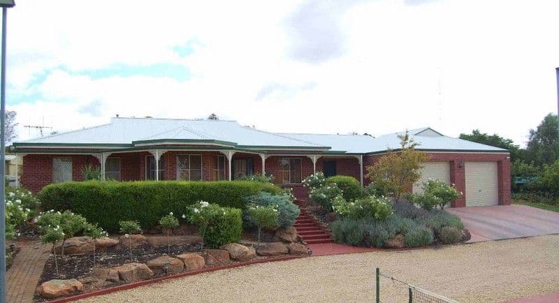 1/320 Main Road, Lower Plenty, Lower Plenty - Image 1