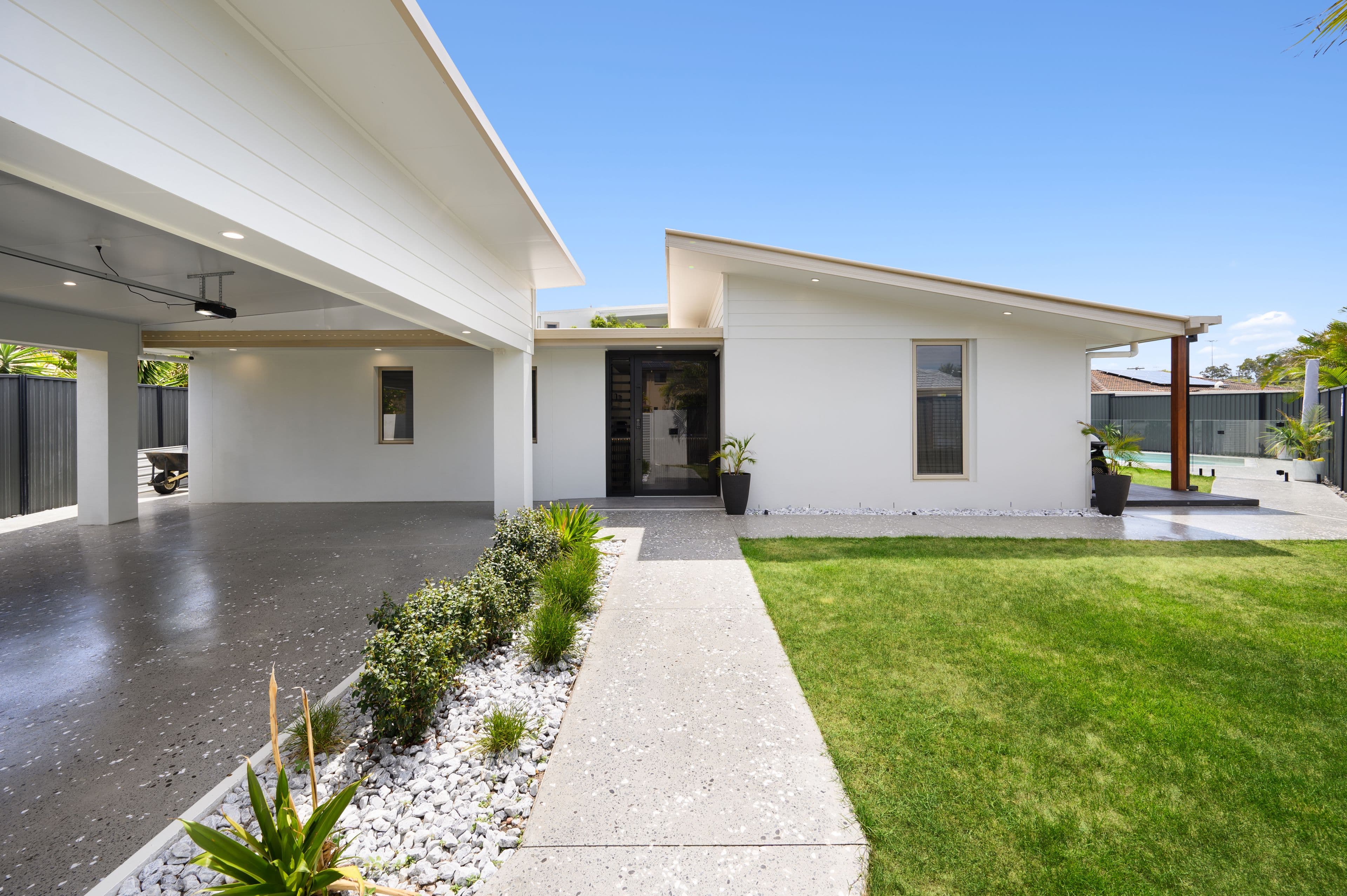 4 Goroka Place, Runaway Bay QLD 4216, Runaway Bay - Thumbnail 4