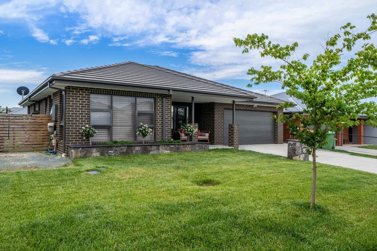 7 Griffiths Link, Googong - Thumbnail 2