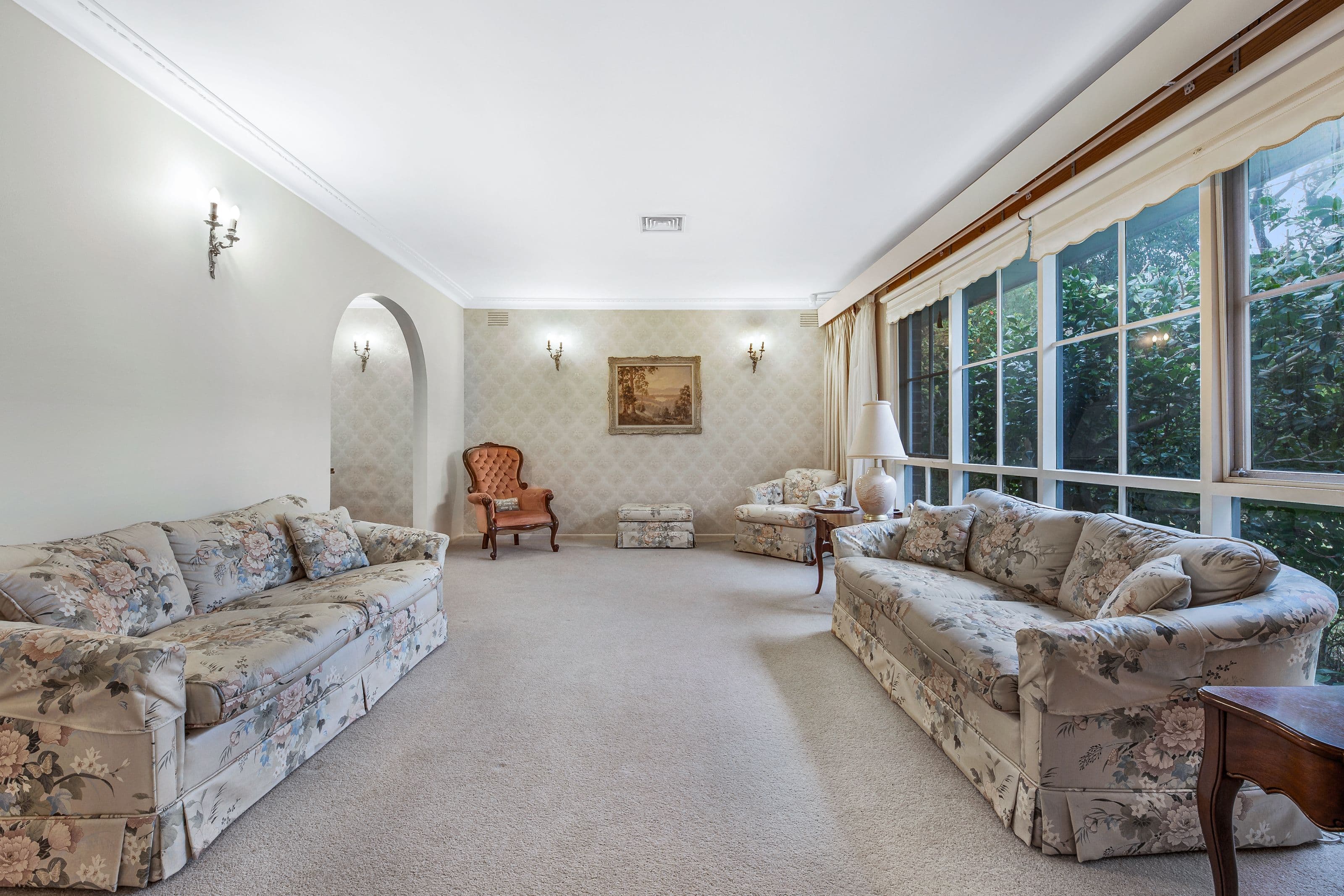 2 Crosby Drive, Glen Waverley VIC 3150, Glen Waverley - Thumbnail 2