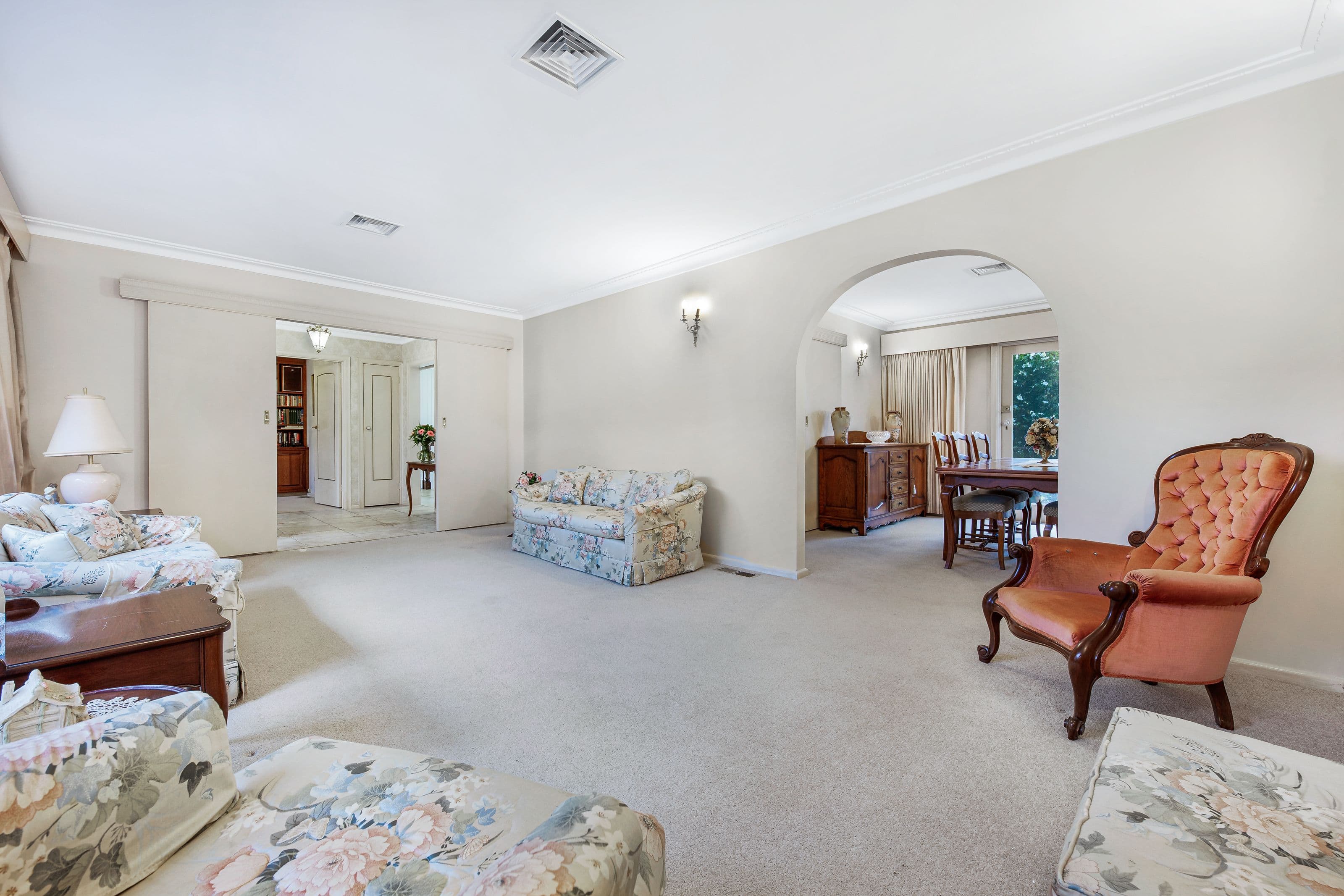 2 Crosby Drive, Glen Waverley VIC 3150, Glen Waverley - Thumbnail 3