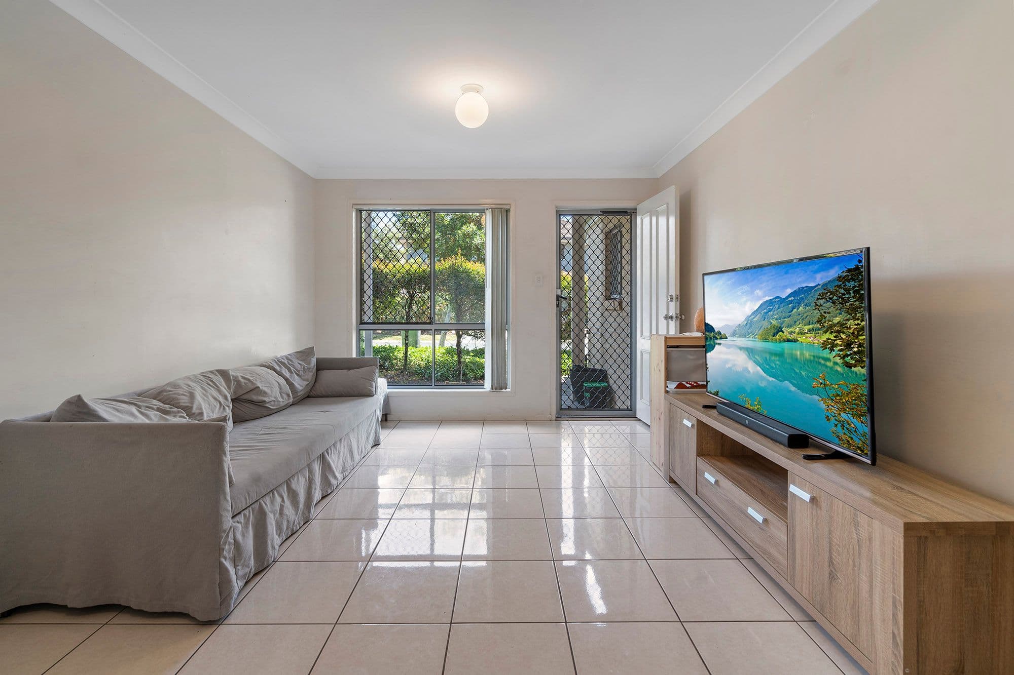 175 Fryar Road, Eagleby QLD 4207, Eagleby - Thumbnail 4
