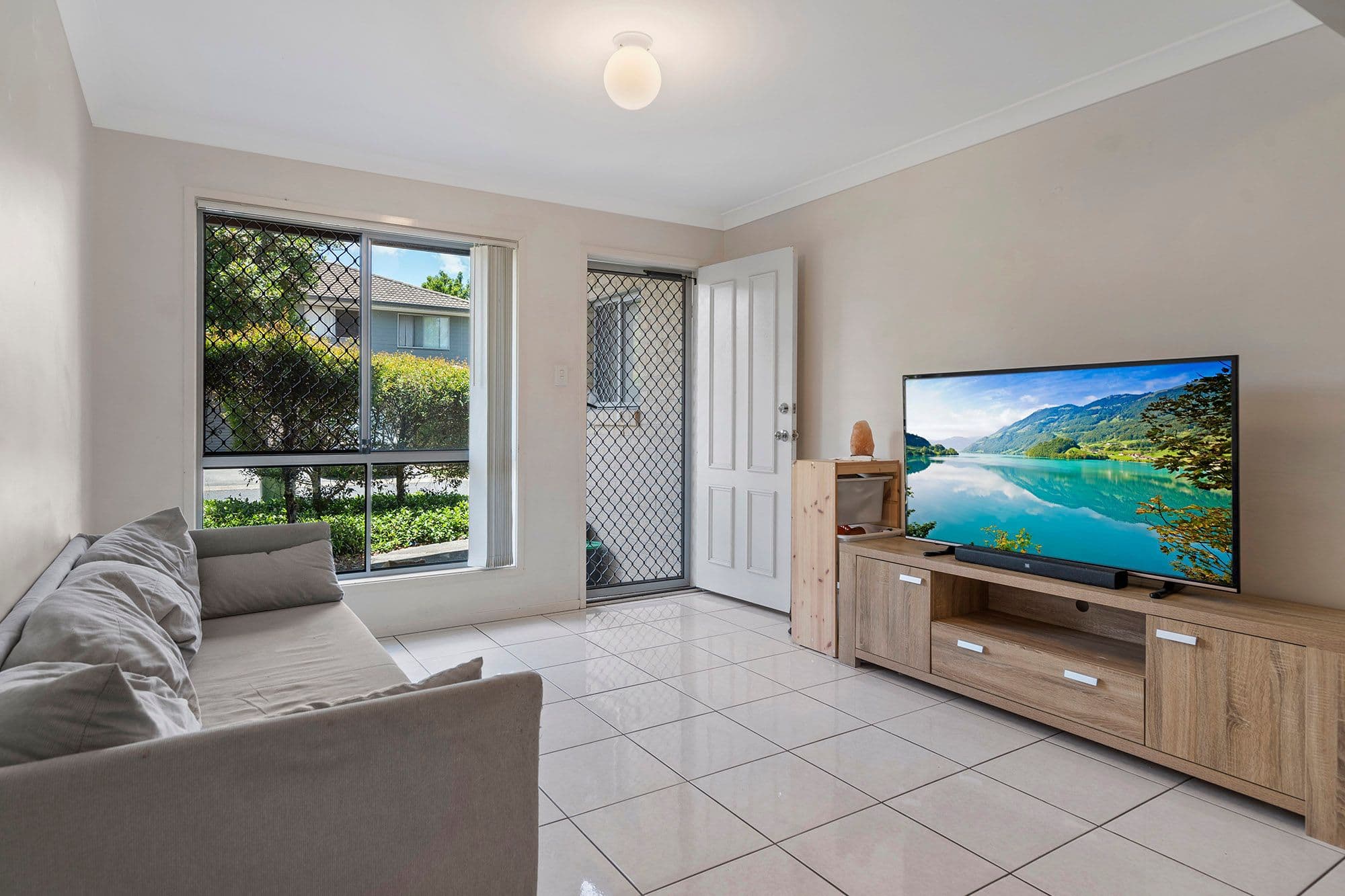 175 Fryar Road, Eagleby QLD 4207, Eagleby - Thumbnail 5