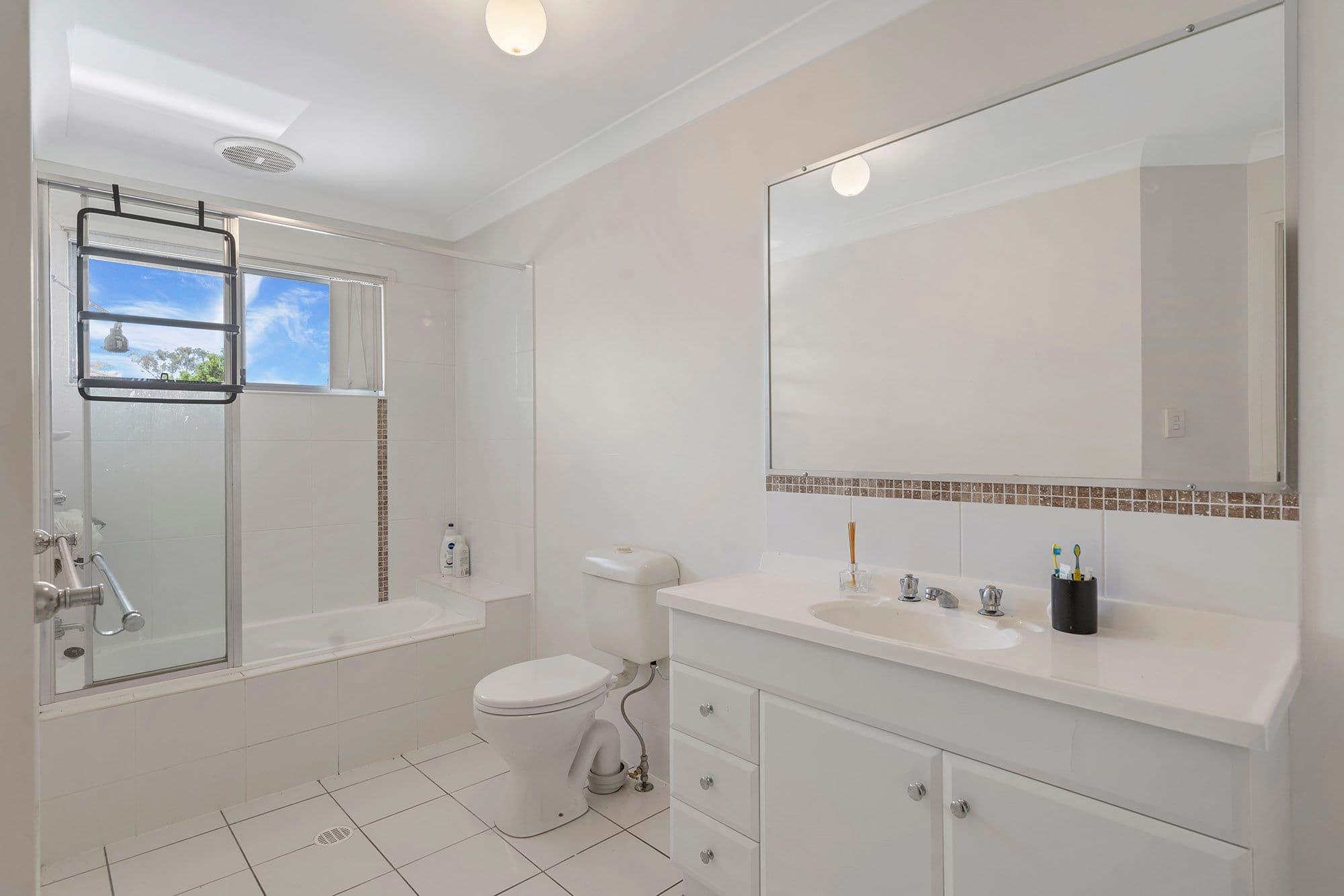 175 Fryar Road, Eagleby QLD 4207, Eagleby - Thumbnail 6