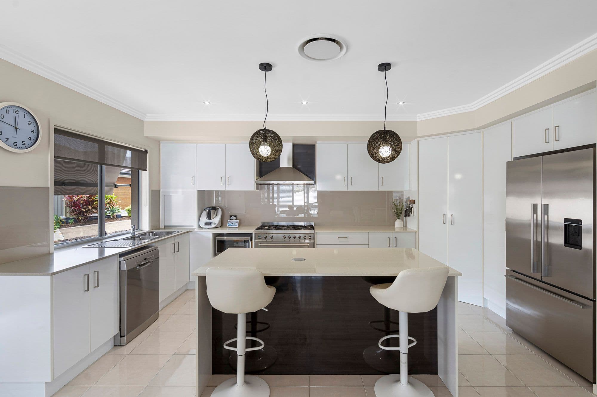 10 Baxton Place, Shailer Park QLD 4128, Shailer Park - Thumbnail 3