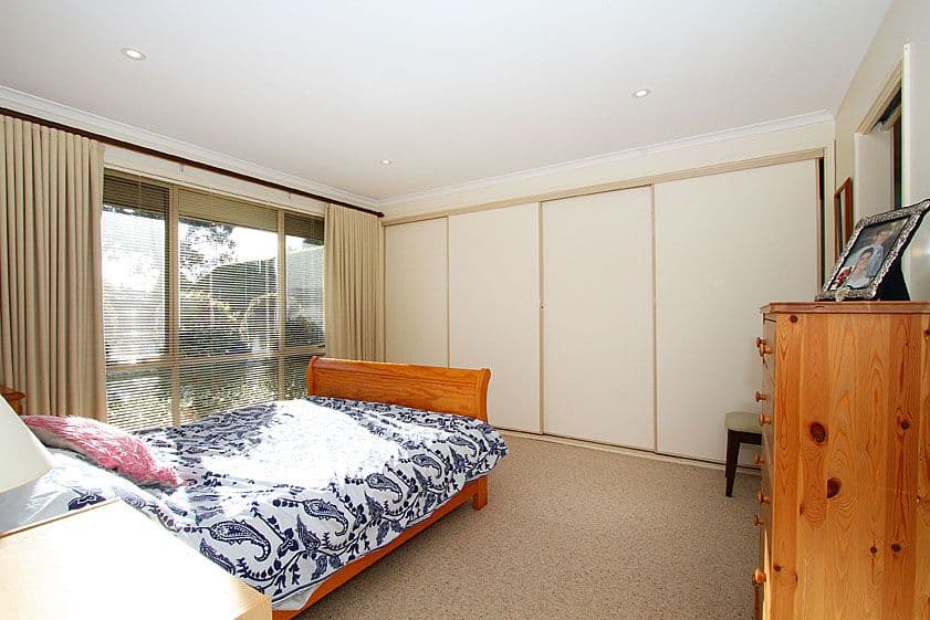 8 Meldrum Avenue, MILL PARK VIC 3082, Mill Park - Thumbnail 6