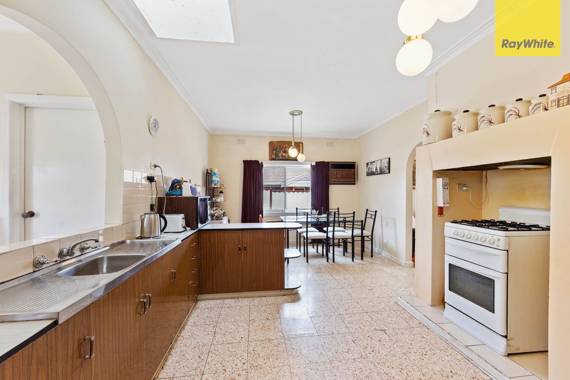 14 Glendenning Street, St Albans VIC 3021, St Albans - Thumbnail 4
