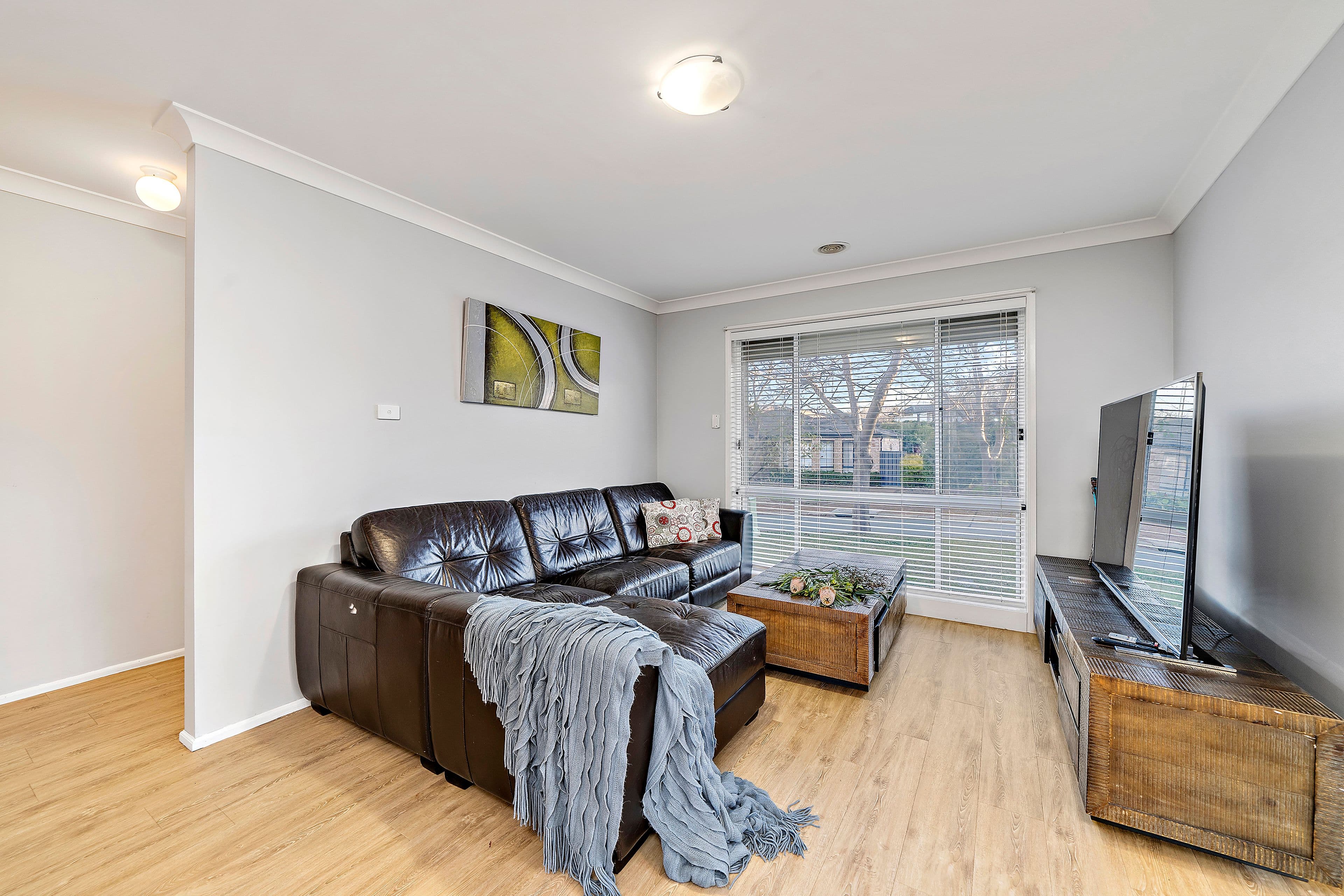 5 Clarendon Street, Amaroo ACT 2914, Amaroo - Thumbnail 2