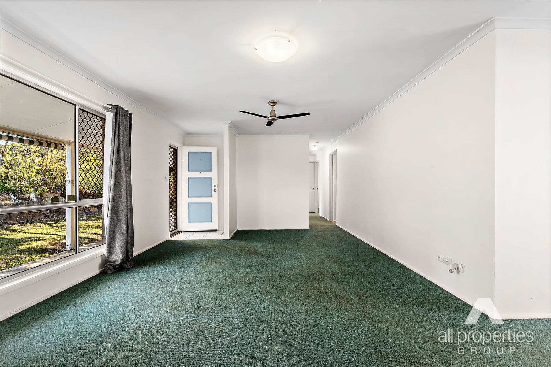 95 Conifer Street, Hillcrest QLD 4118, Hillcrest - Thumbnail 3
