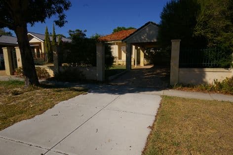 10 Lewes Road, NOLLAMARA WA 6061, Nollamara - Thumbnail 2