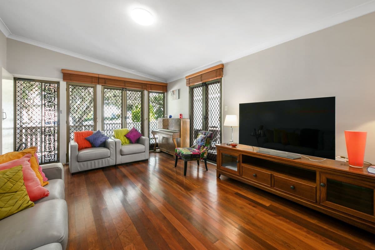 31 Bank Road, Graceville QLD 4075, Graceville - Thumbnail 3