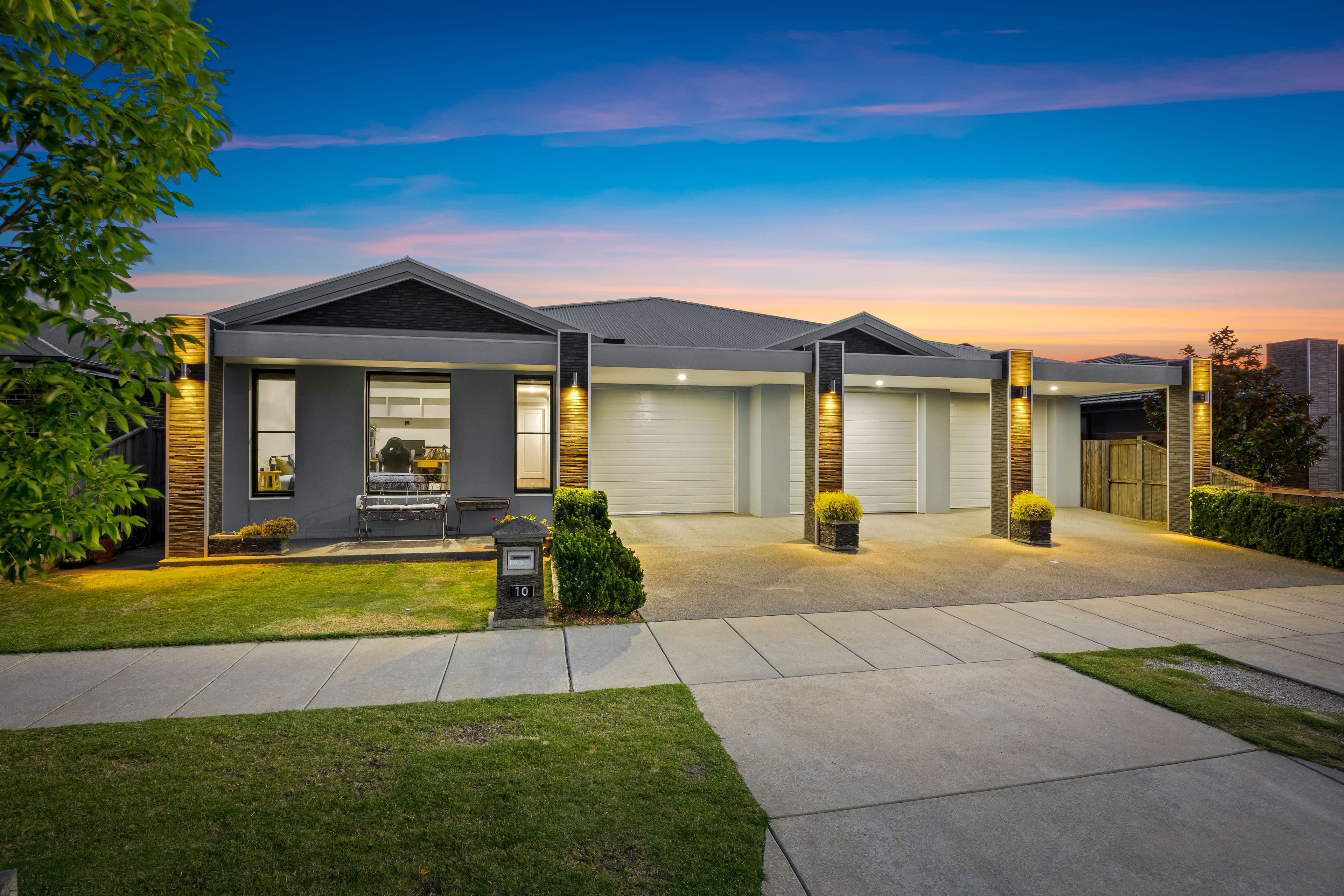 10 Paramount Parade, Alfredton VIC 3350, Alfredton - Image 1
