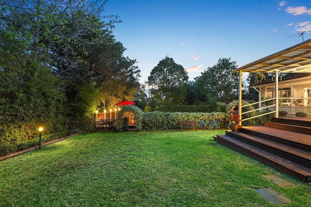 91 Eastern Valley Way, Castlecrag - Thumbnail 2