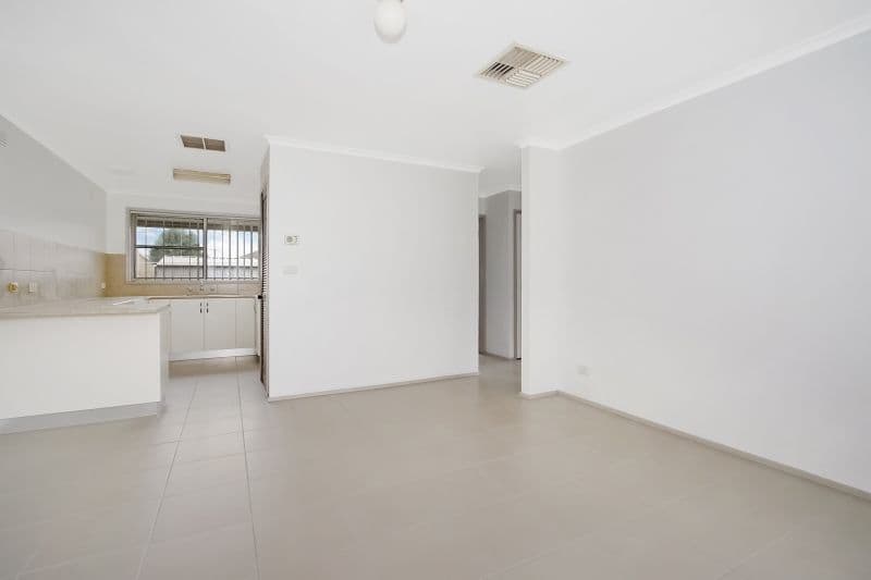 562 Woodbury Court, Lavington NSW 2641, Lavington - Thumbnail 4