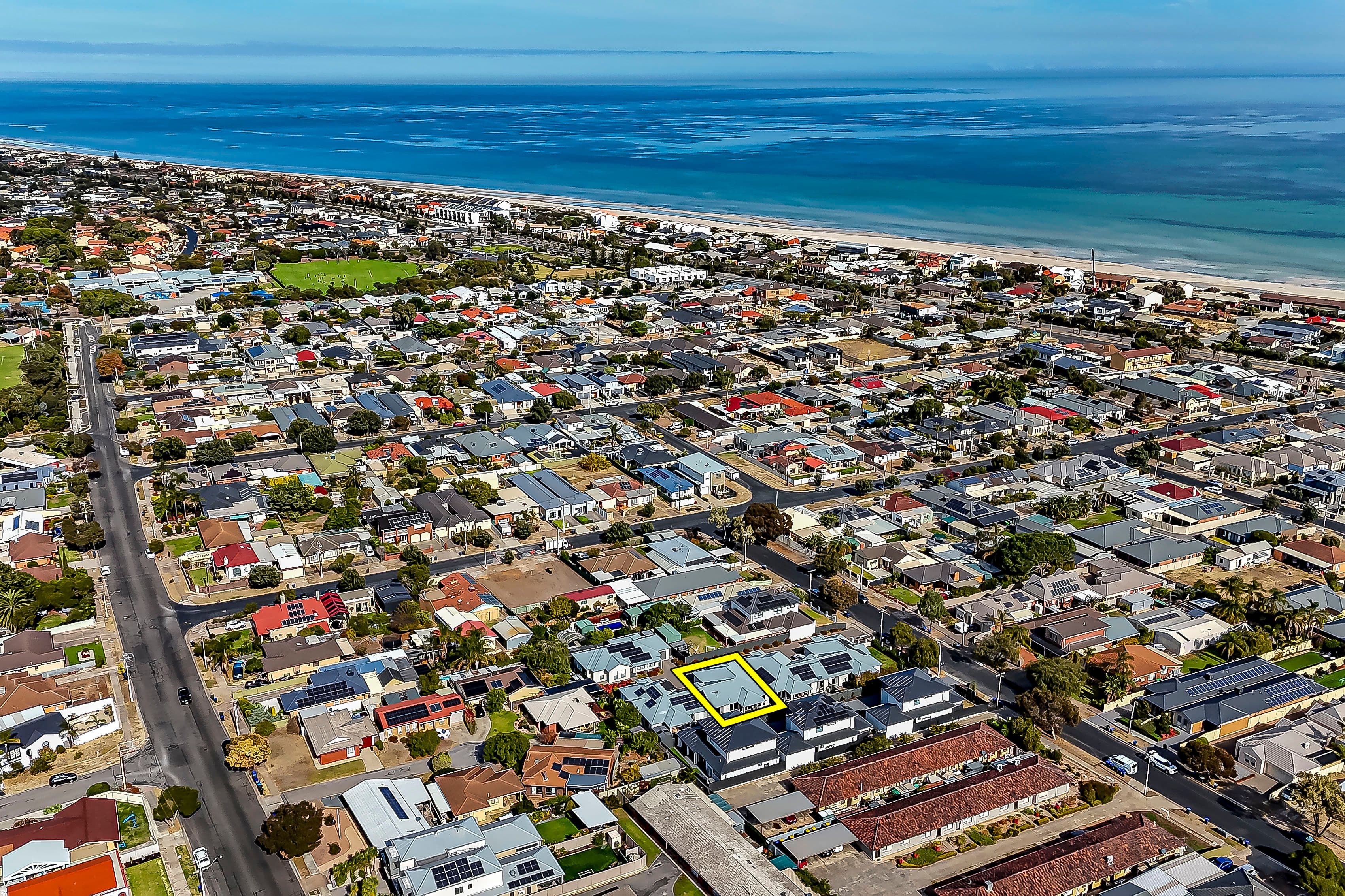 13 Bartlett Terrace, Semaphore Park SA 5019, Semaphore Park - Thumbnail 2