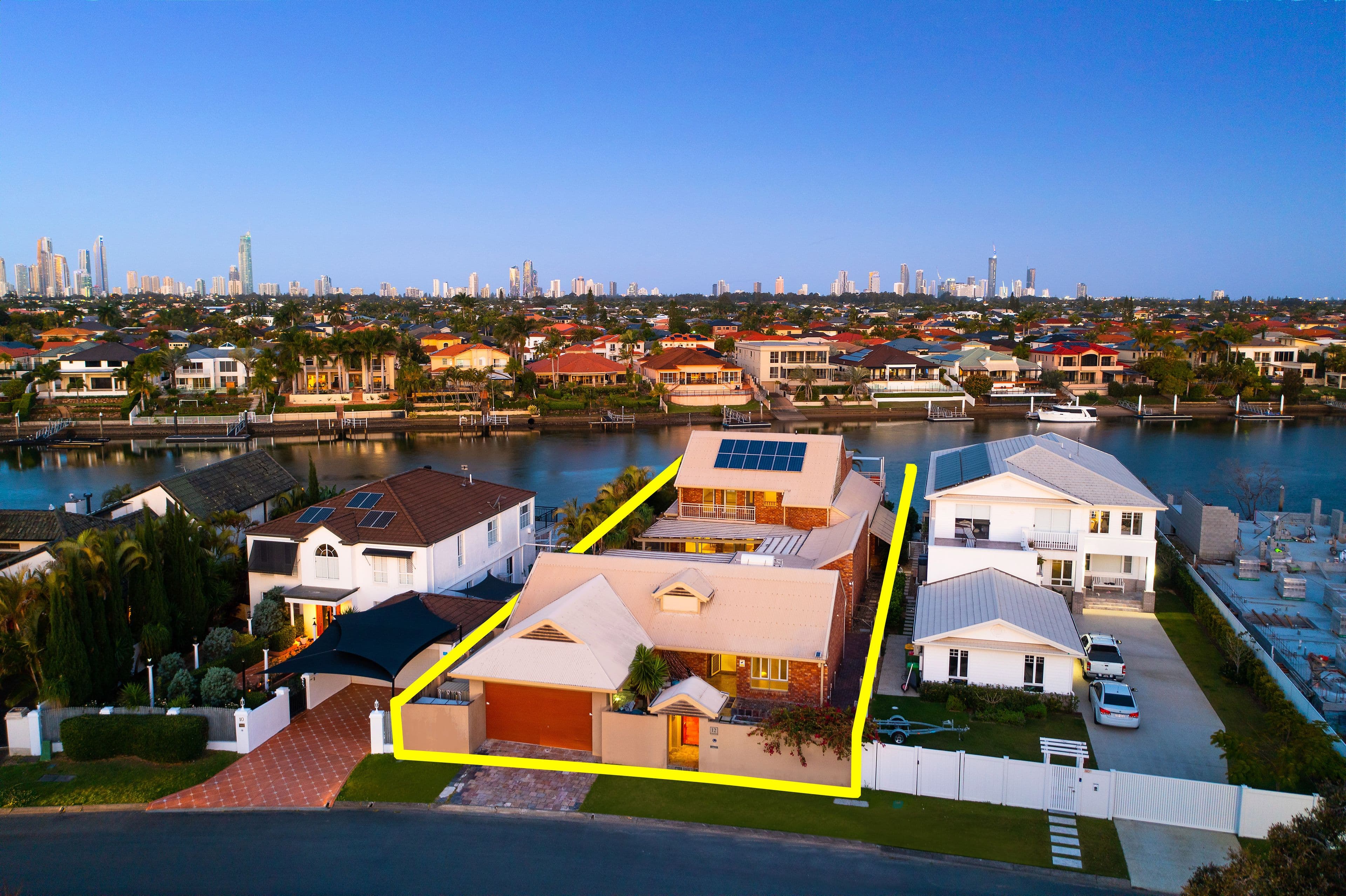 12 Fitzwilliam Street, Carrara QLD 4211, Carrara - Thumbnail 4