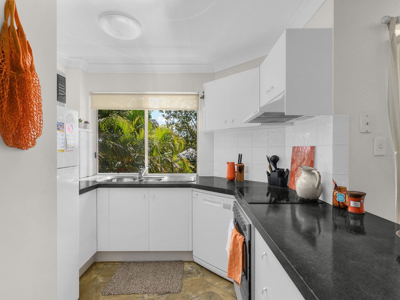 15 Smallman Street, Bulimba QLD 4171, Bulimba - Thumbnail 5