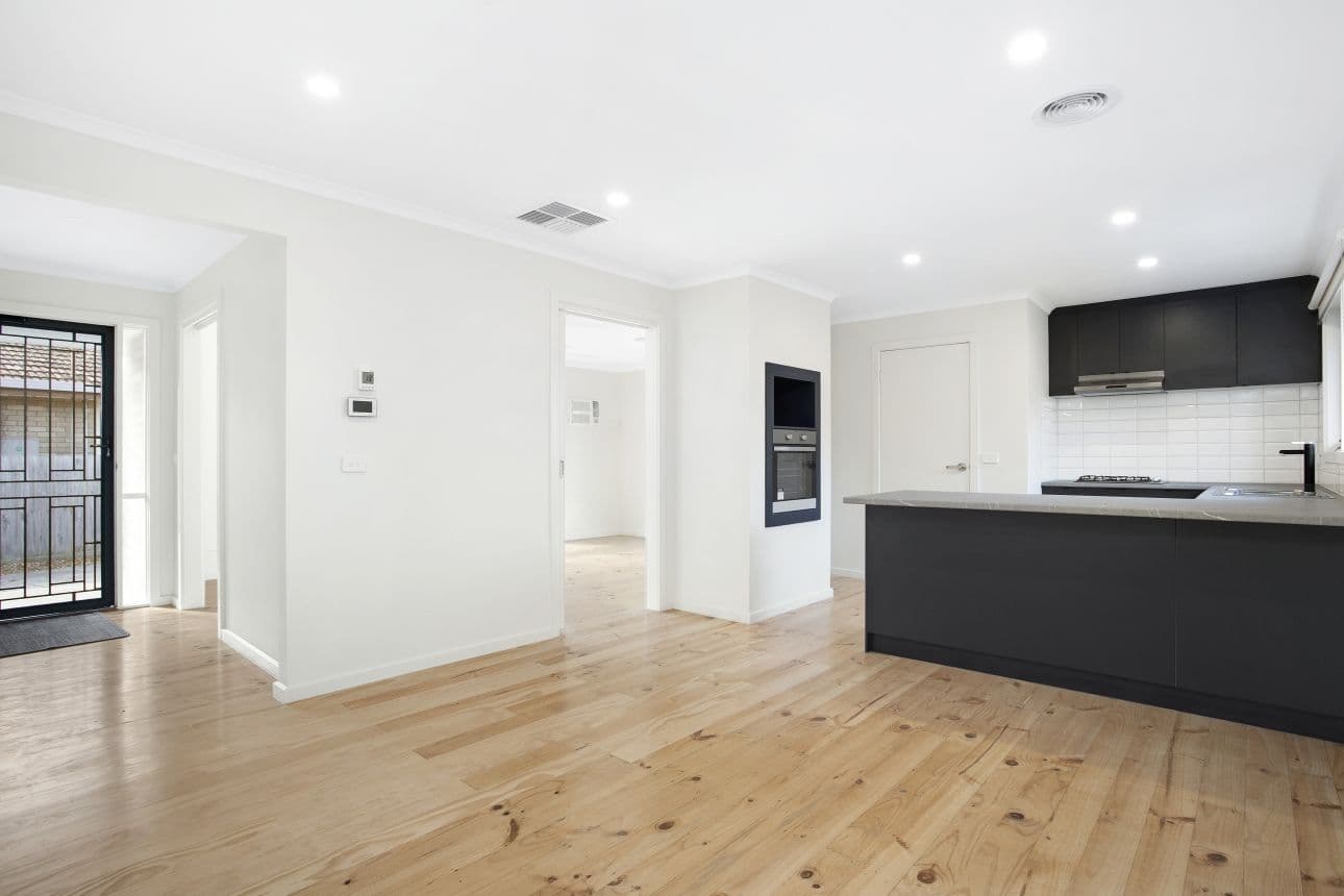 182 Wilsons Road, Whittington VIC 3219, Whittington - Thumbnail 2
