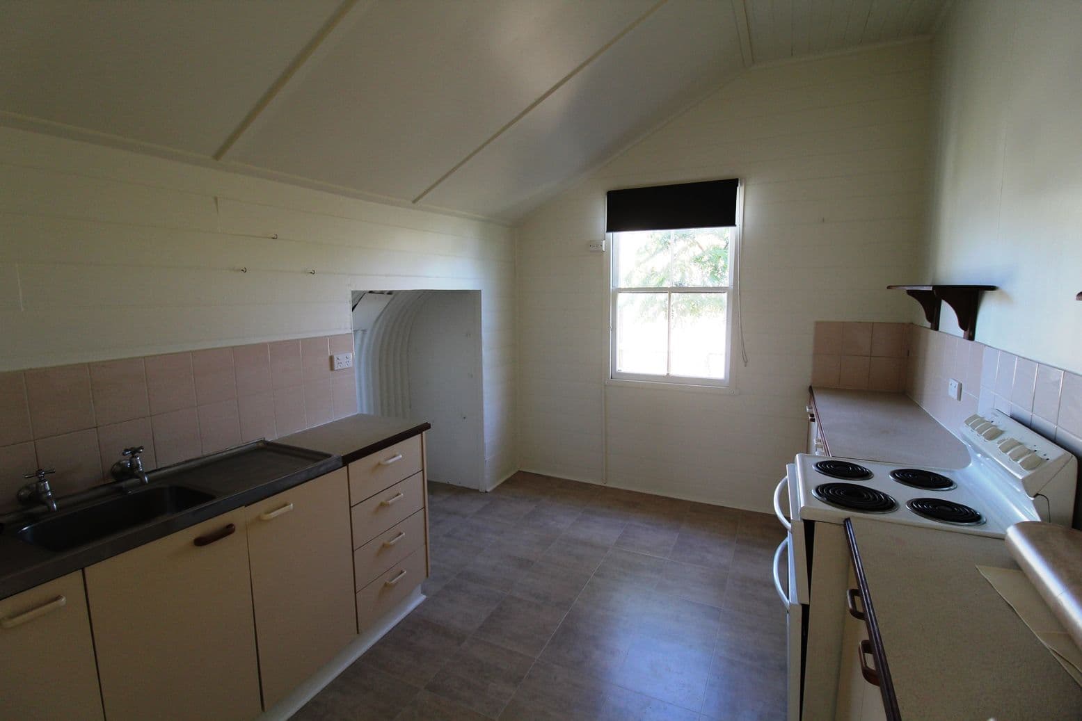 20 Abbotsford Street, Toogoolawah QLD 4313, Toogoolawah - Thumbnail 2