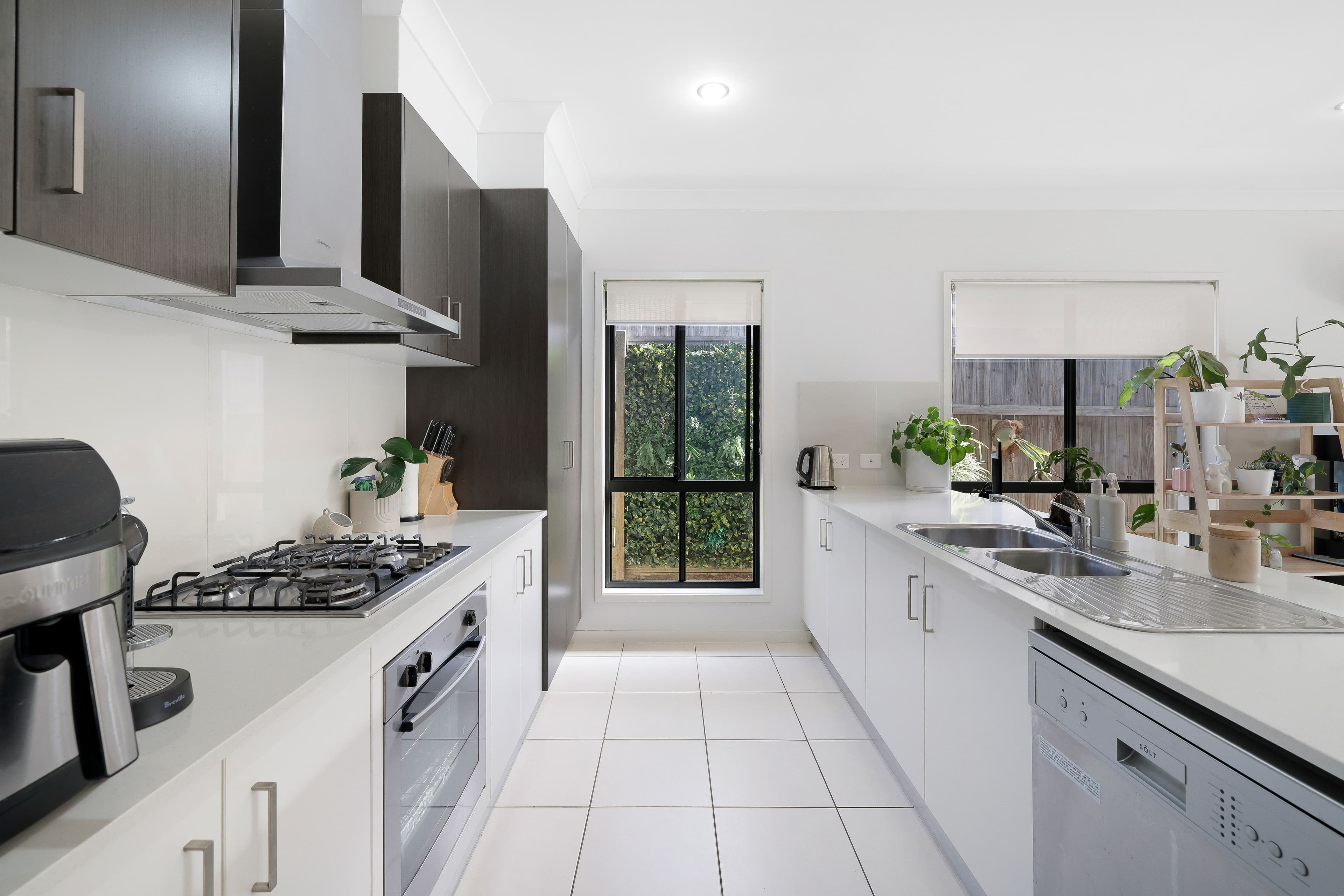 22 Wimmera Crescent, Upper Coomera QLD 4209, Upper Coomera - Thumbnail 2