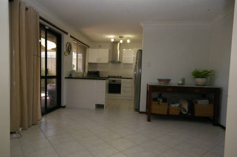 9 Galpini Place, MIRRABOOKA WA 6061, Mirrabooka - Thumbnail 4