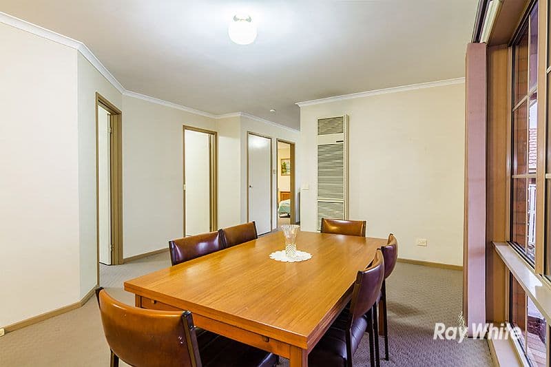 6 Hawker Gardens, Berwick VIC 3806, Berwick - Thumbnail 4