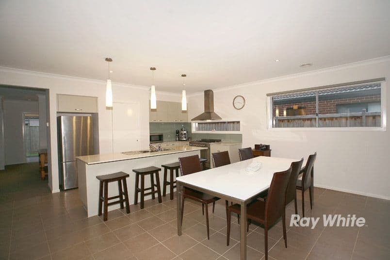 24 Alysha Avenue, LYNDHURST VIC 3975, Lyndhurst - Thumbnail 6